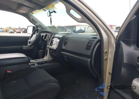 2007 Toyota Tundra Sr5 4.7L V8 z USA, uszkodzony, nr VIN 5TBRT54197S451295